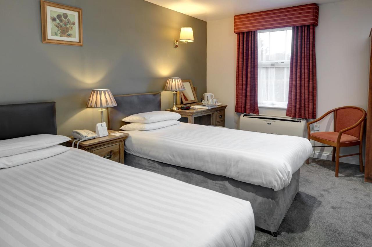 Best Western Claydon Hotel Экстерьер фото