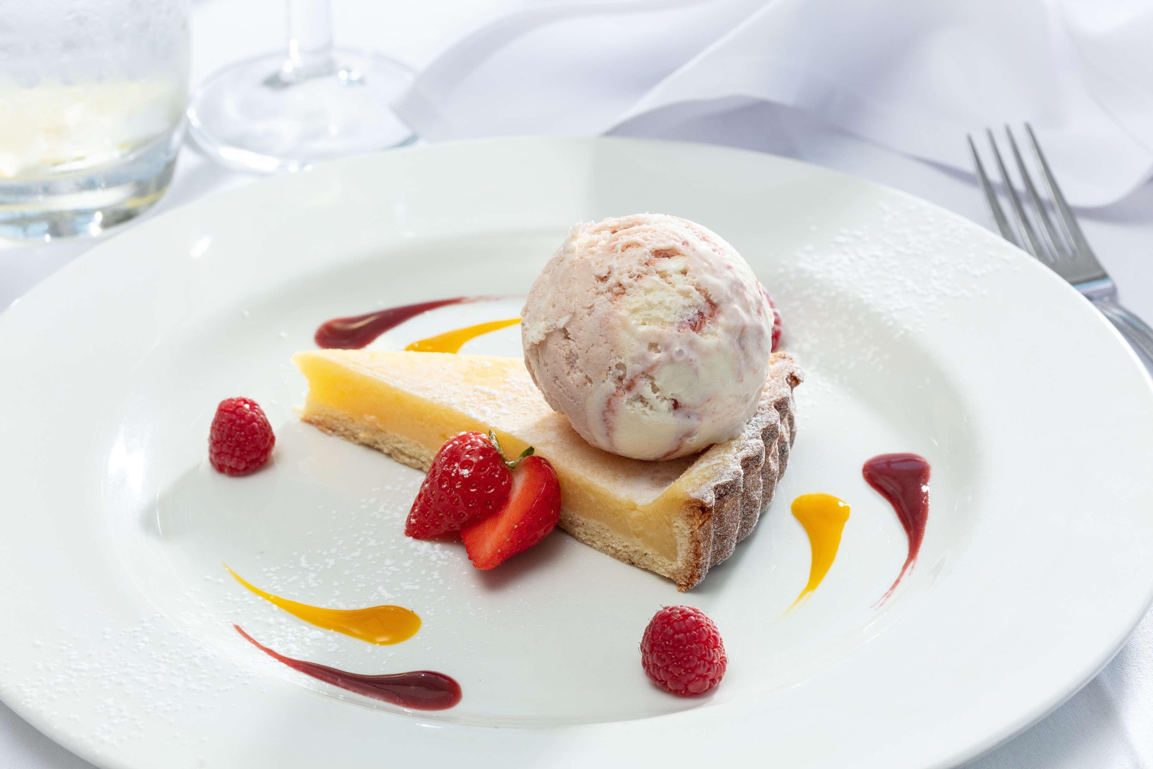 Best Western Claydon Hotel Экстерьер фото